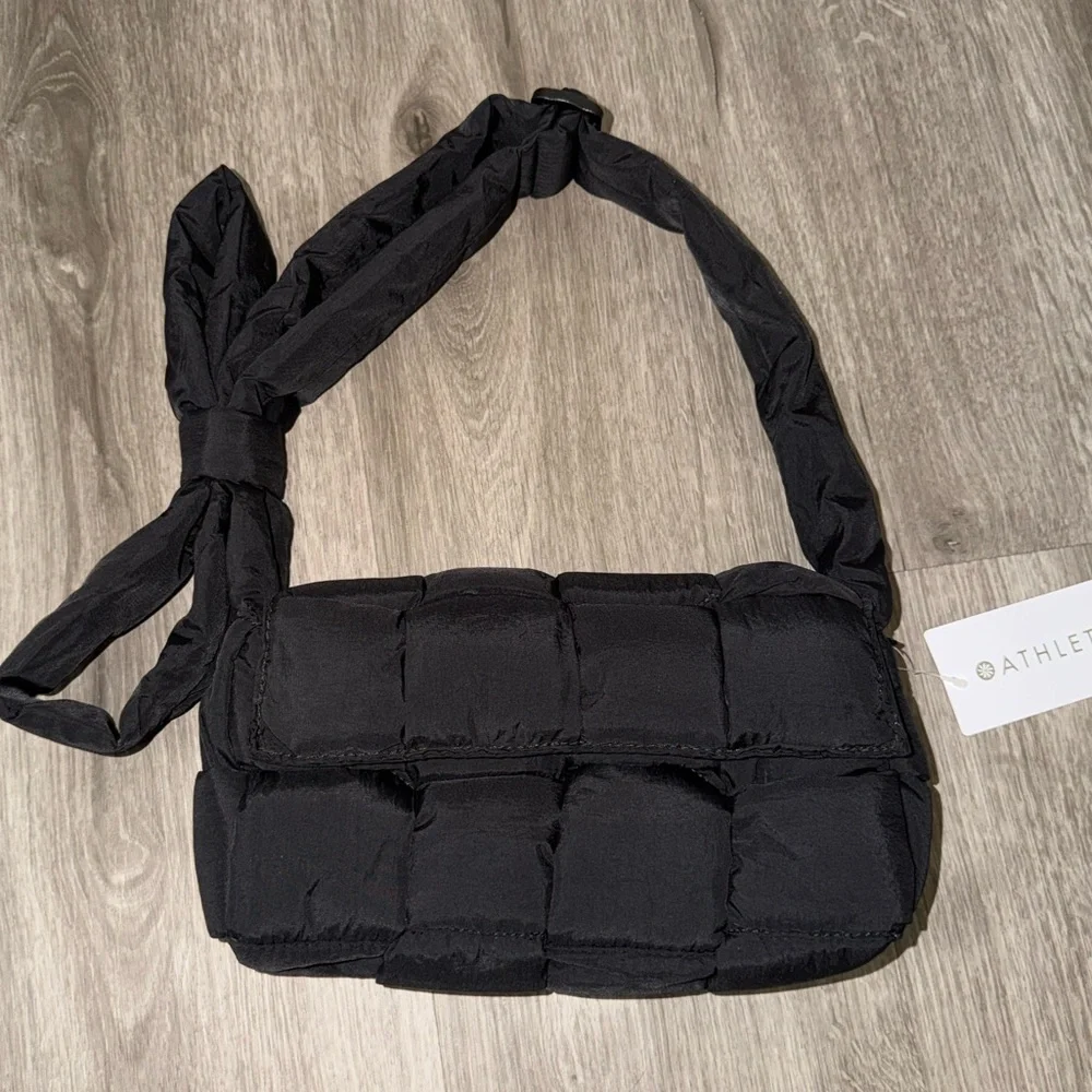 Athleta woven square puff crossbody bag